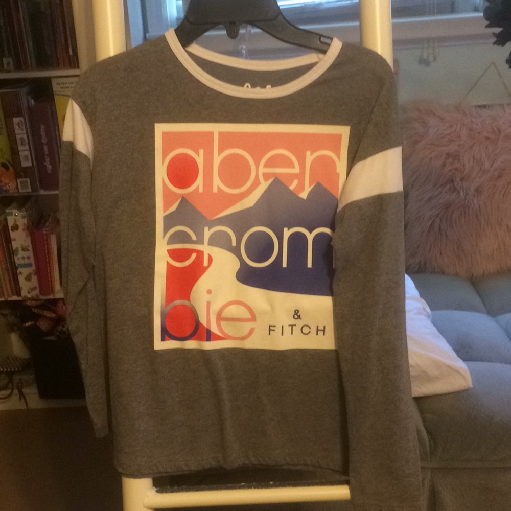 11/12 Abercrombie Kids long sleeve tee